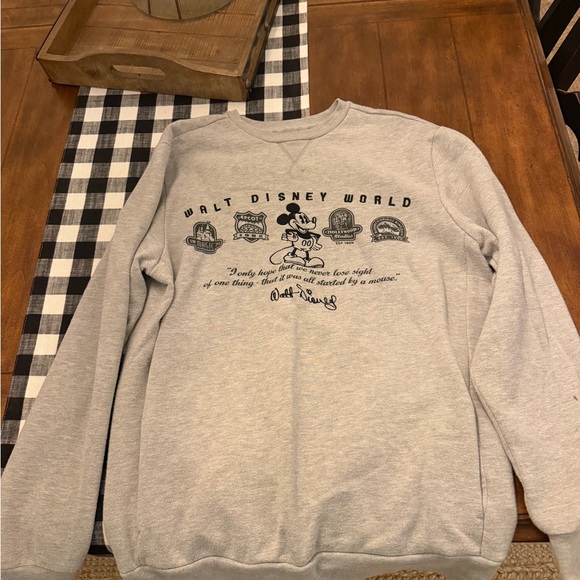 Disney Sweaters - Disney Women’s crewneck sweatshirt